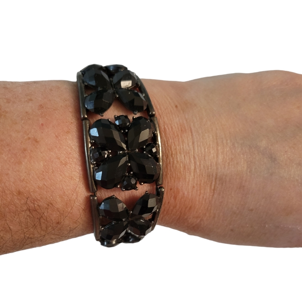 Gunmetal Grey Blsck Floral Pattern Cuff Bracelet